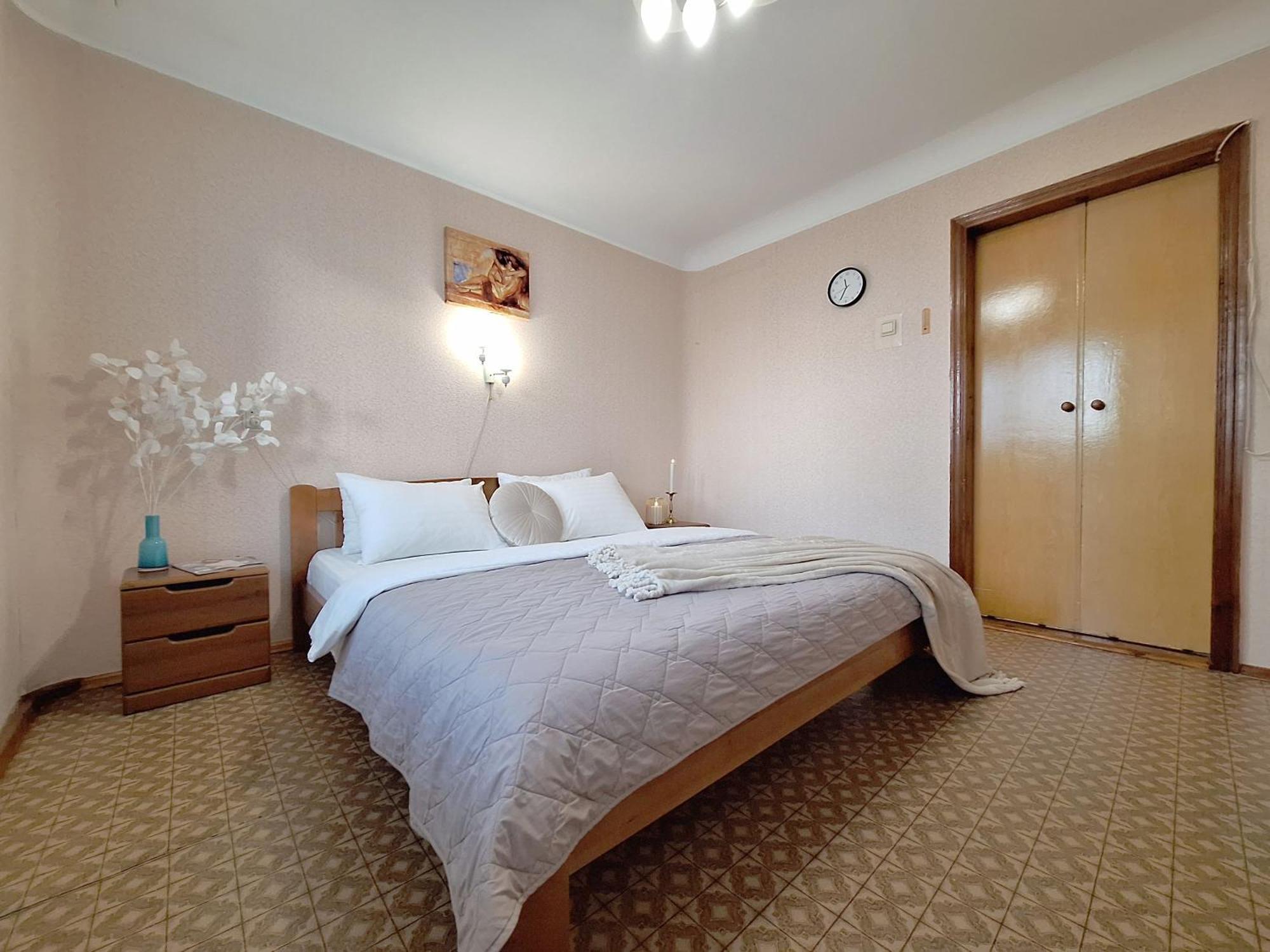 4 Ліжка З Балконом Документи Для Відряджень Мережа Alex Apartments Безконтатне Заселення 24-7 Полтава Екстер'єр фото
