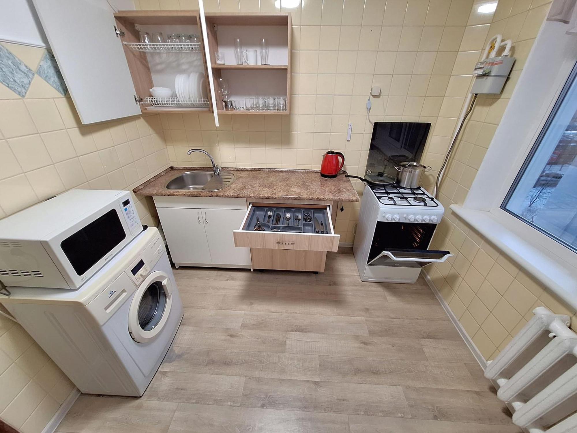 4 Ліжка З Балконом Документи Для Відряджень Мережа Alex Apartments Безконтатне Заселення 24-7 Полтава Екстер'єр фото