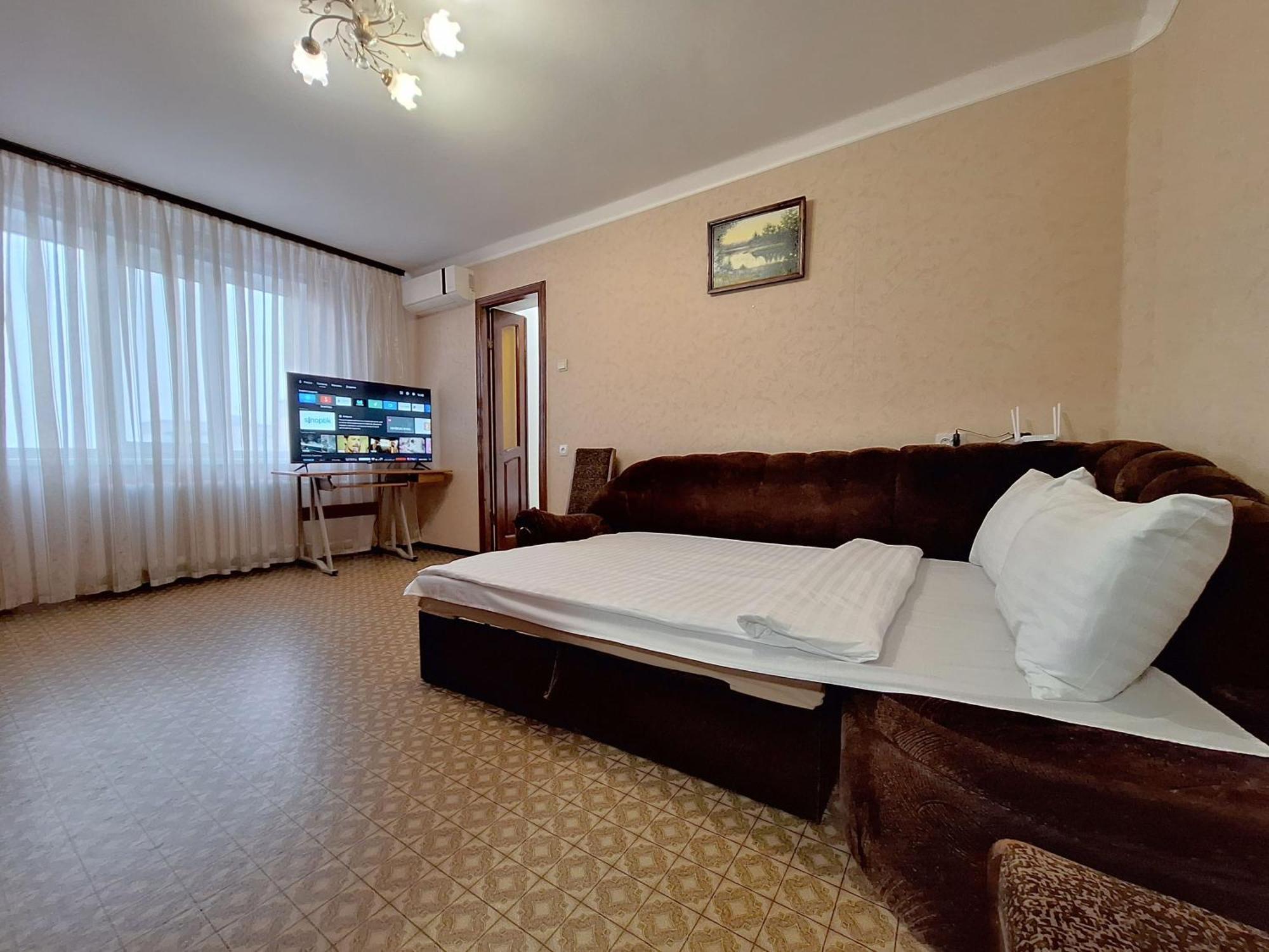 4 Ліжка З Балконом Документи Для Відряджень Мережа Alex Apartments Безконтатне Заселення 24-7 Полтава Екстер'єр фото