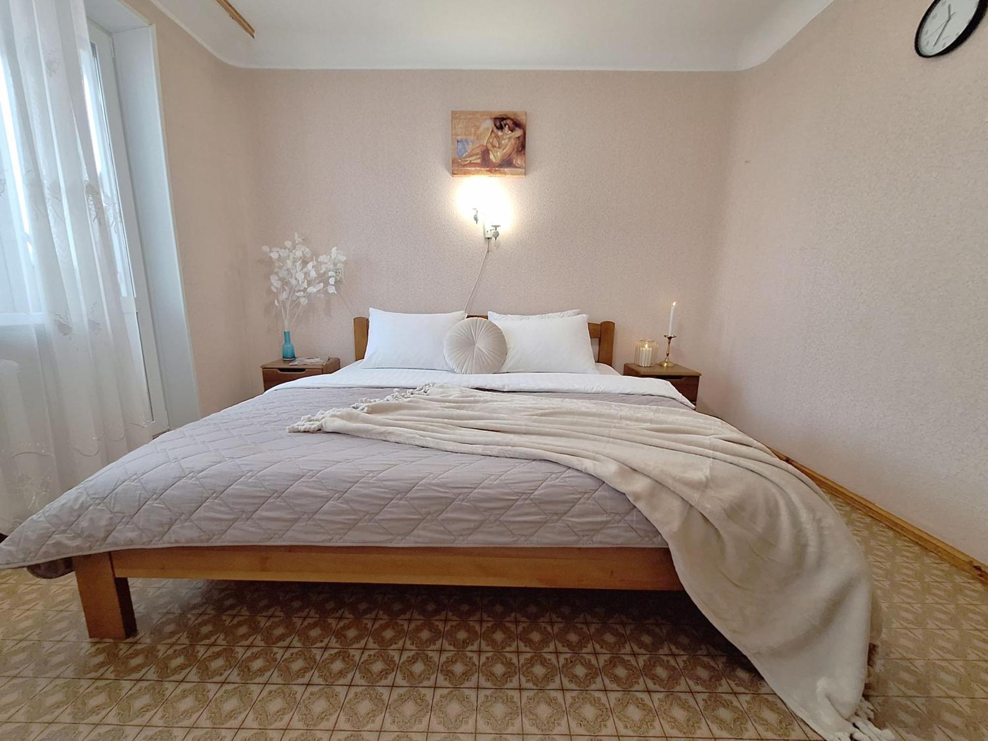 4 Ліжка З Балконом Документи Для Відряджень Мережа Alex Apartments Безконтатне Заселення 24-7 Полтава Екстер'єр фото